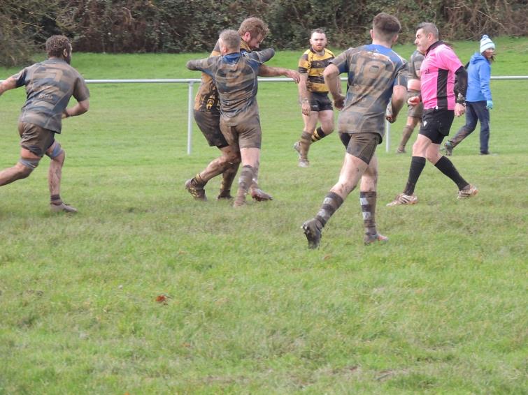 Llangwm defend well at Pill Parks
